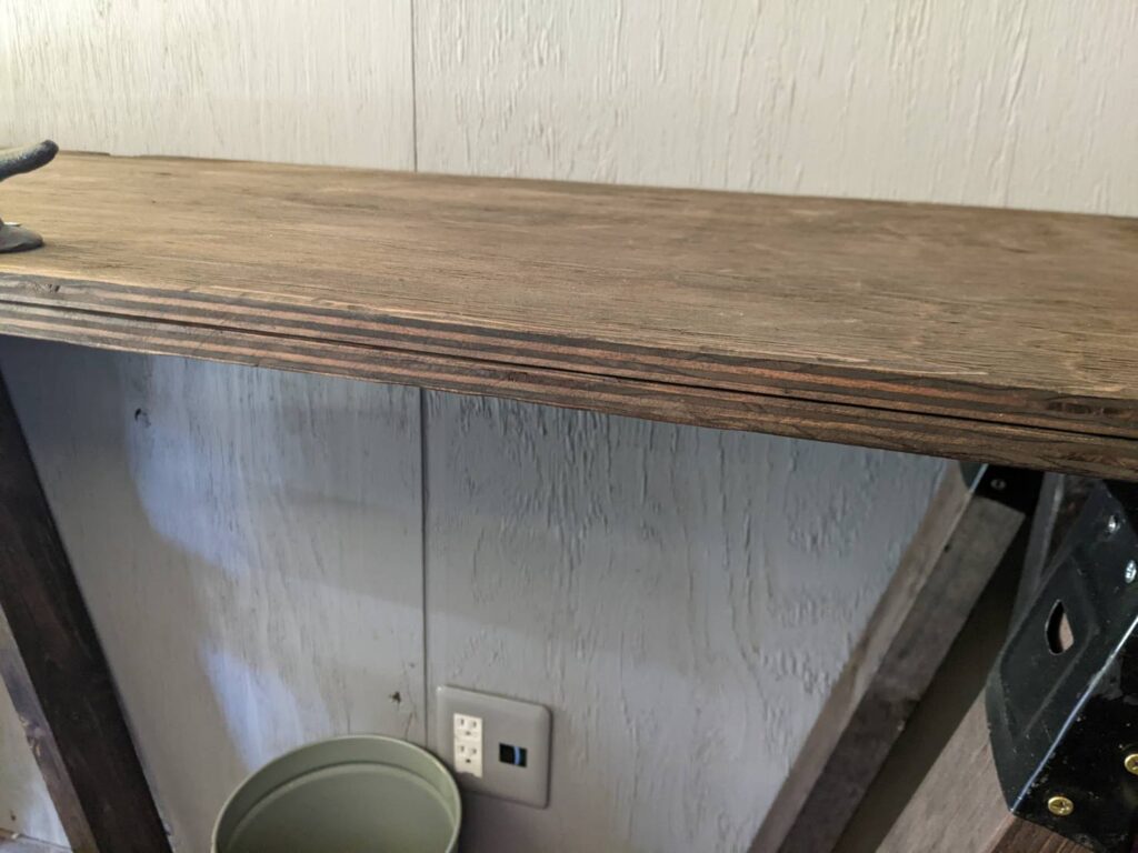 サーフボードのワックススタンドを拡張してテーブルを自作DIY[サーフボード収納]