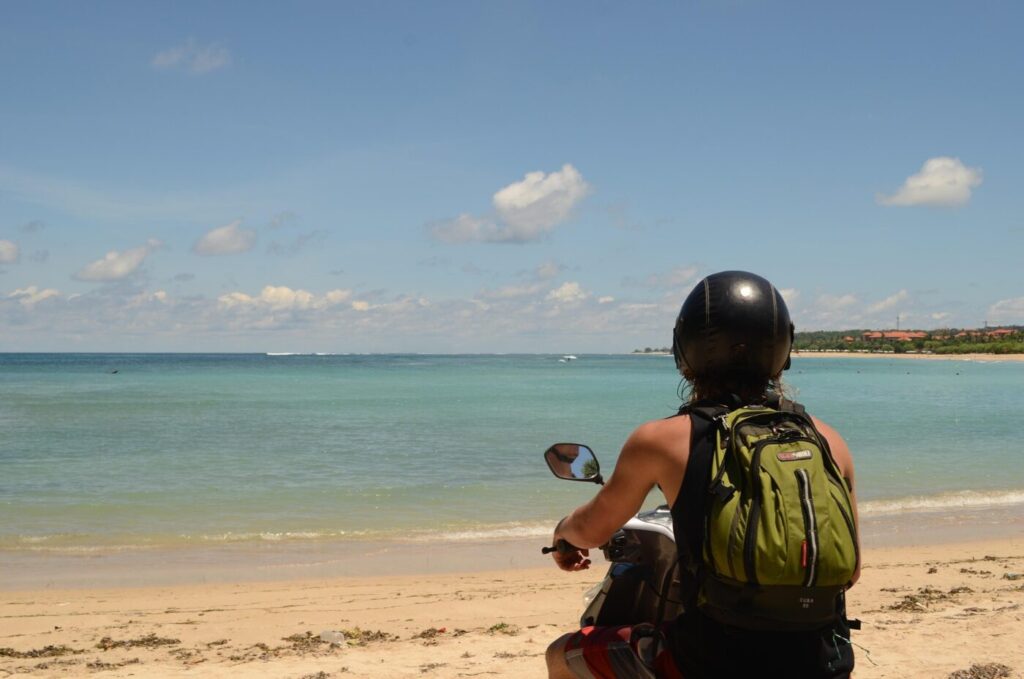 【初心者必見】バリ島サーフィンはレンタルバイクが最強!でも免許は?危険は?徹底解説