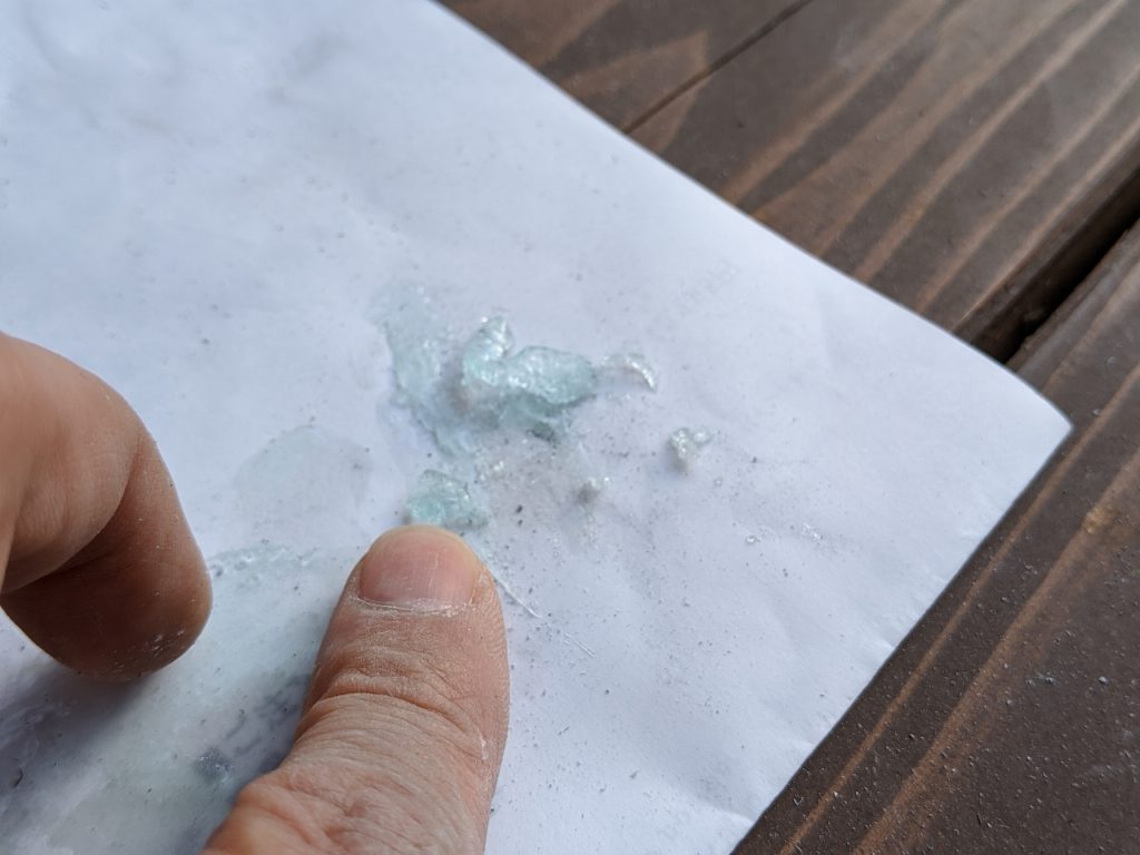 レジンでフィンをリペア