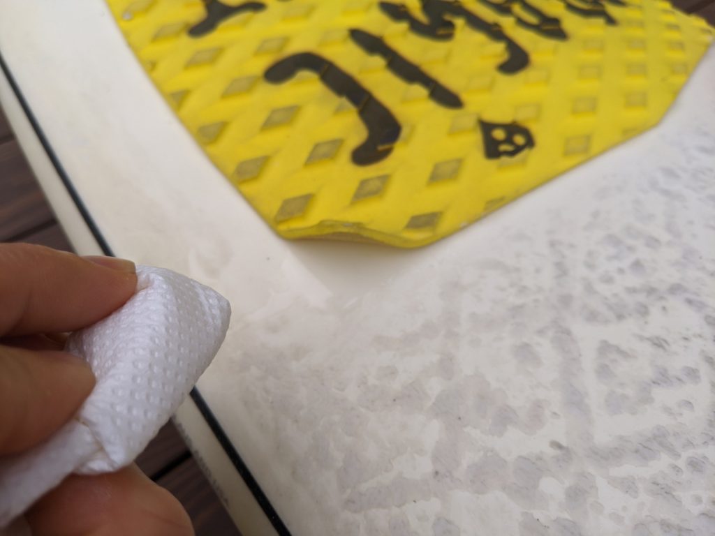 剥がれたデッキパッドを貼り直す方法