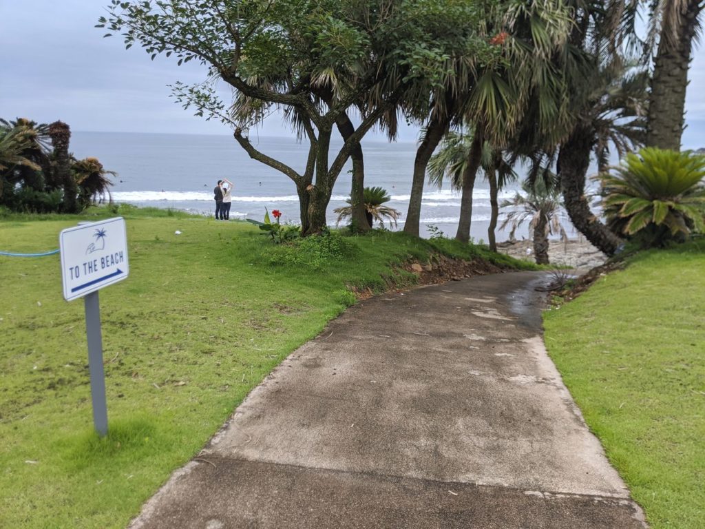 日向の金ヶ浜にあるSTAIRS OF THE SEAに行ってきた