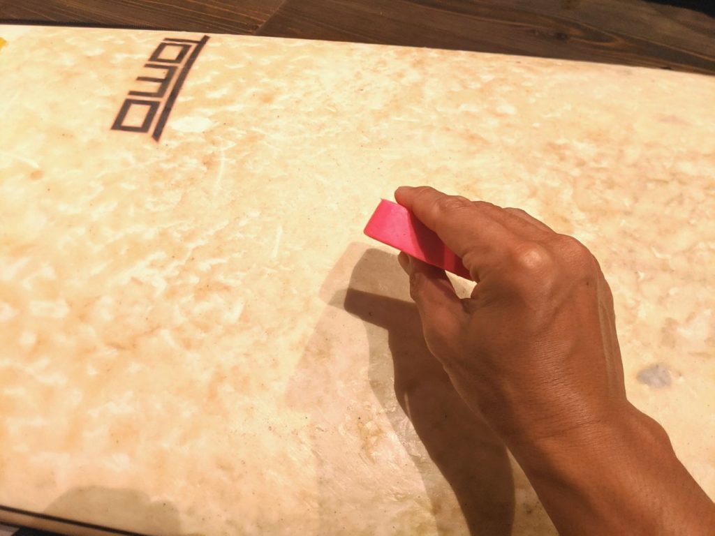 [レビュー] WAXY WAXってサーフワックスどうよ？