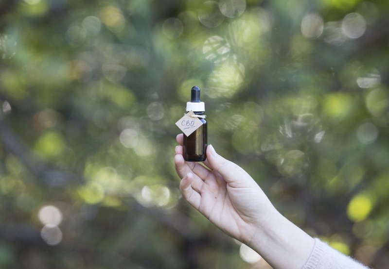 [サーフィンとCBD]多くのサーファーも支持するCBDとは？効果あるの？