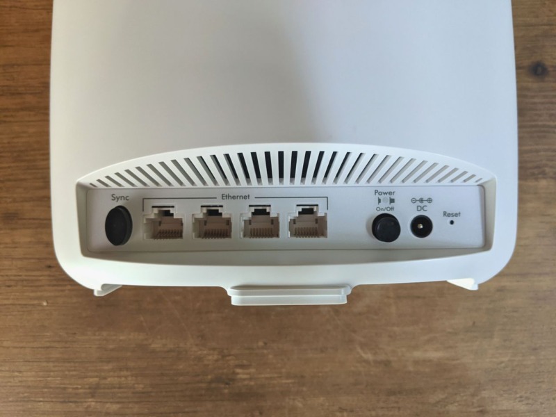 [レビュー]メッシュWi-Fi「NETGEAR orbi RBK50」導入したらネット環境すこぶる改善[サーフボード収納倉庫]