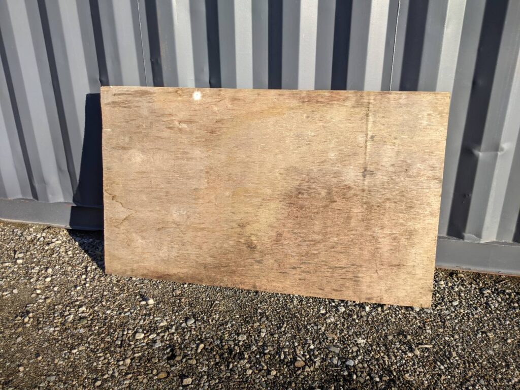 サーフボードのワックススタンドを拡張してテーブルを自作DIY[サーフボード収納]