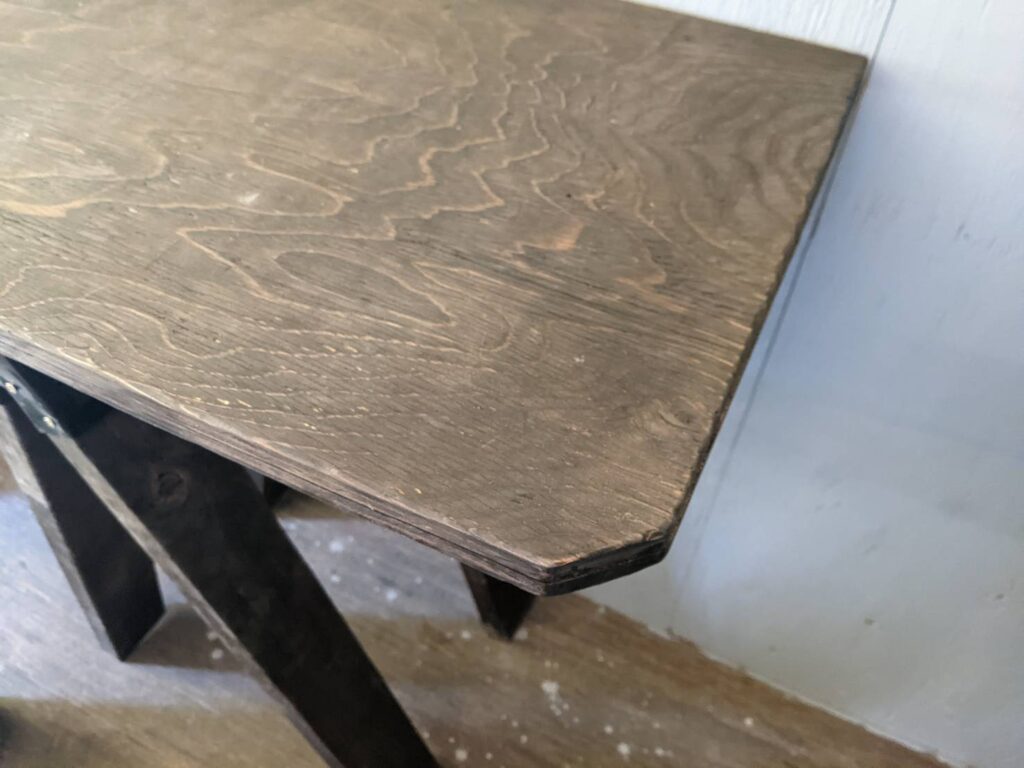 サーフボードのワックススタンドを拡張してテーブルを自作DIY[サーフボード収納]