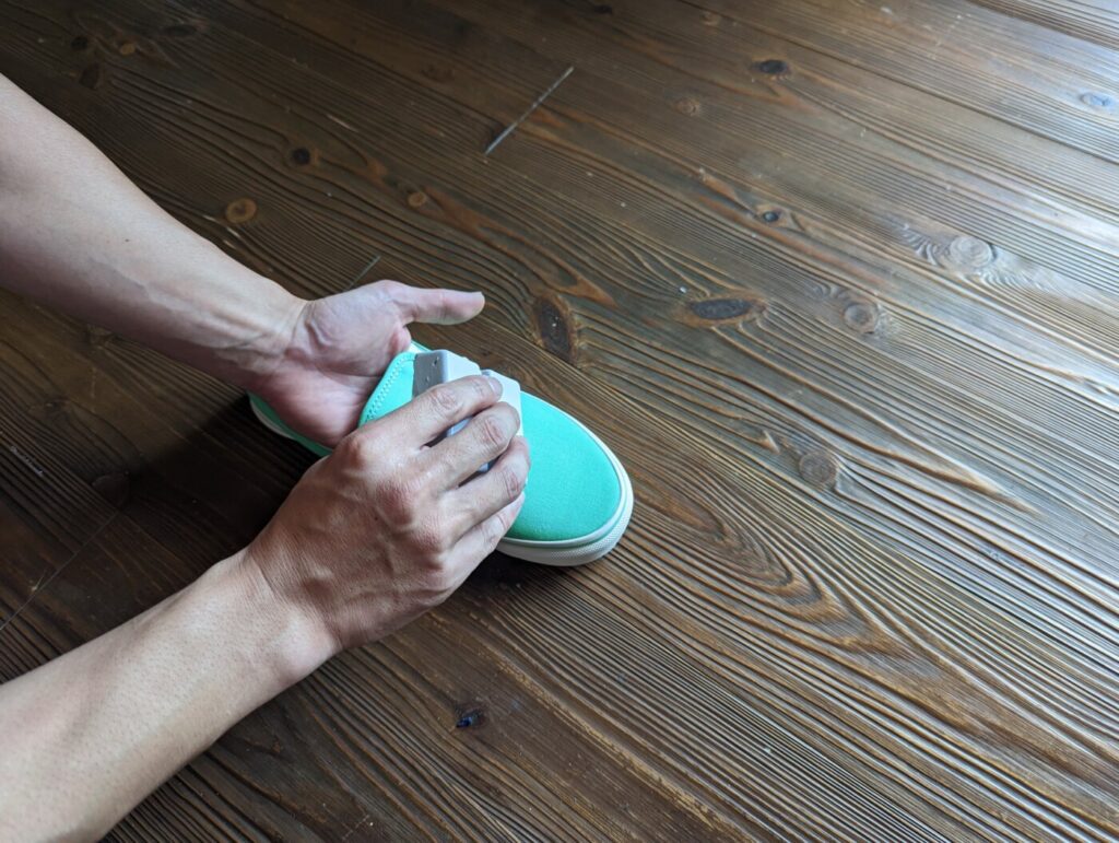 サーフワックスでVANSスリッポンを撥水加工してみた