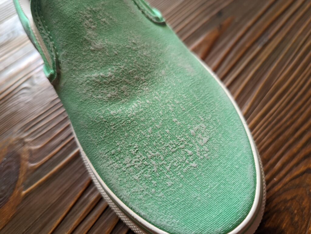 サーフワックスでVANSスリッポンを撥水加工してみた
