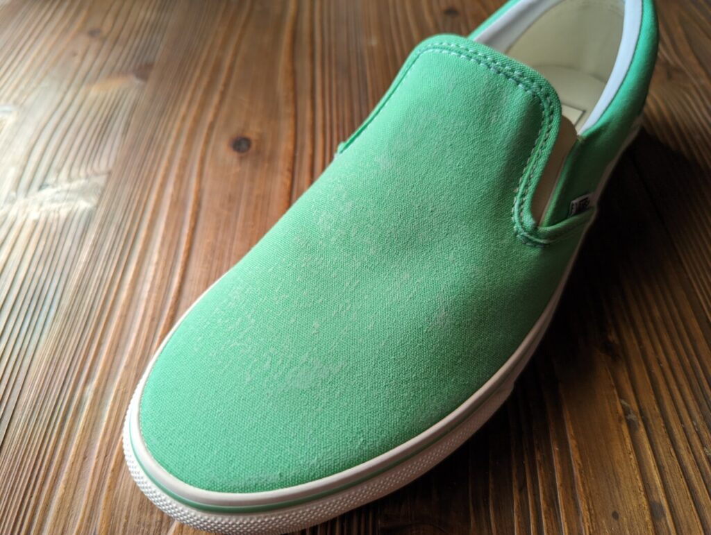サーフワックスでVANSスリッポンを撥水加工してみた