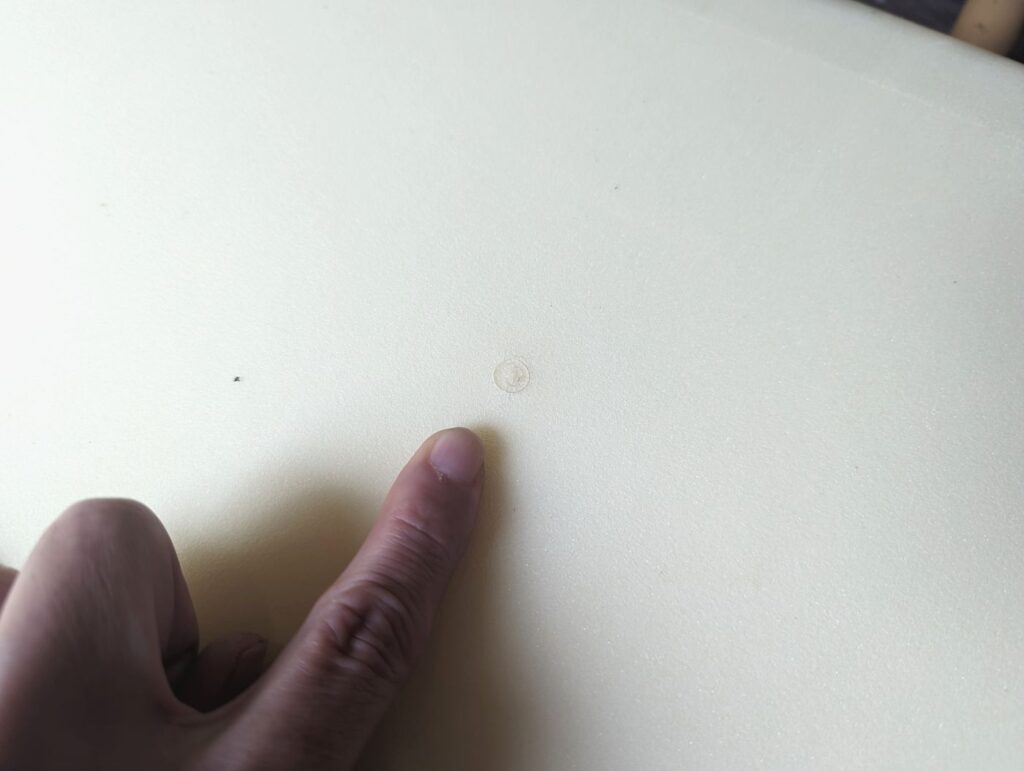 透明リペアテープでサーフボード補修の貼り方を写真付きで解説