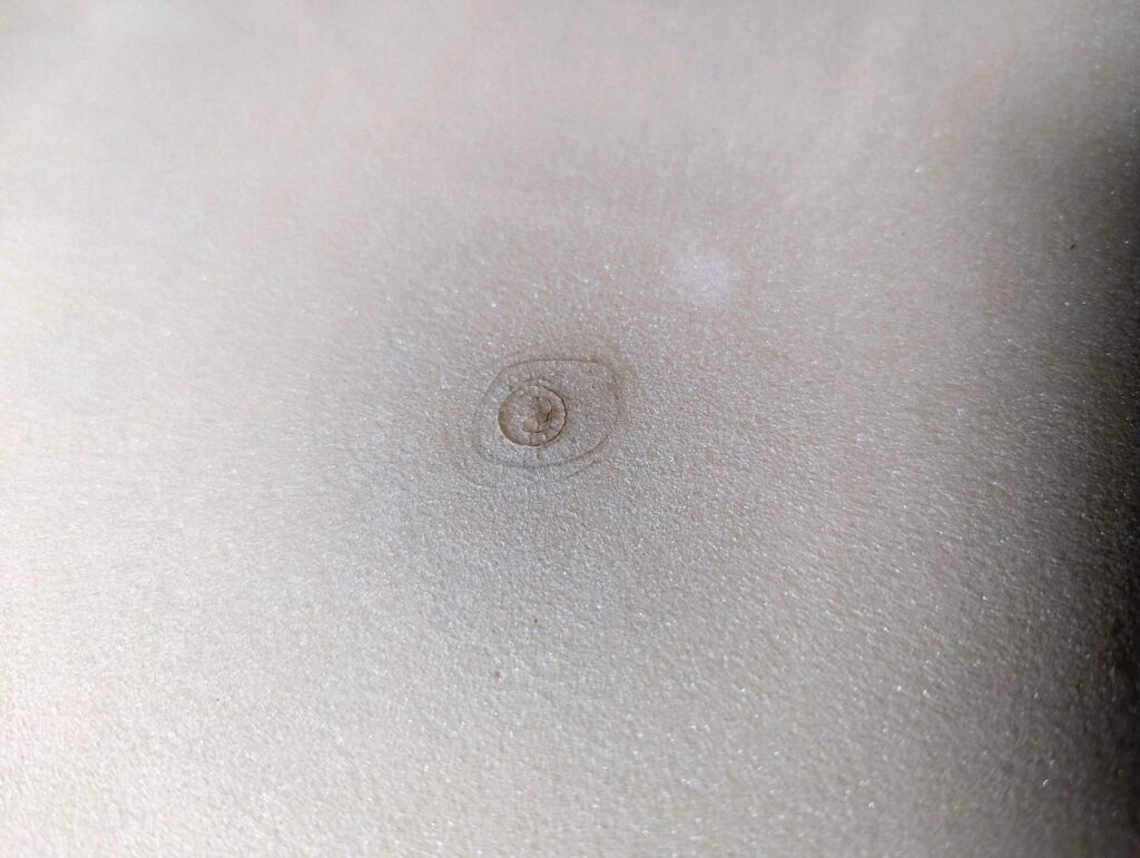 透明リペアテープでサーフボード補修の貼り方を写真付きで解説