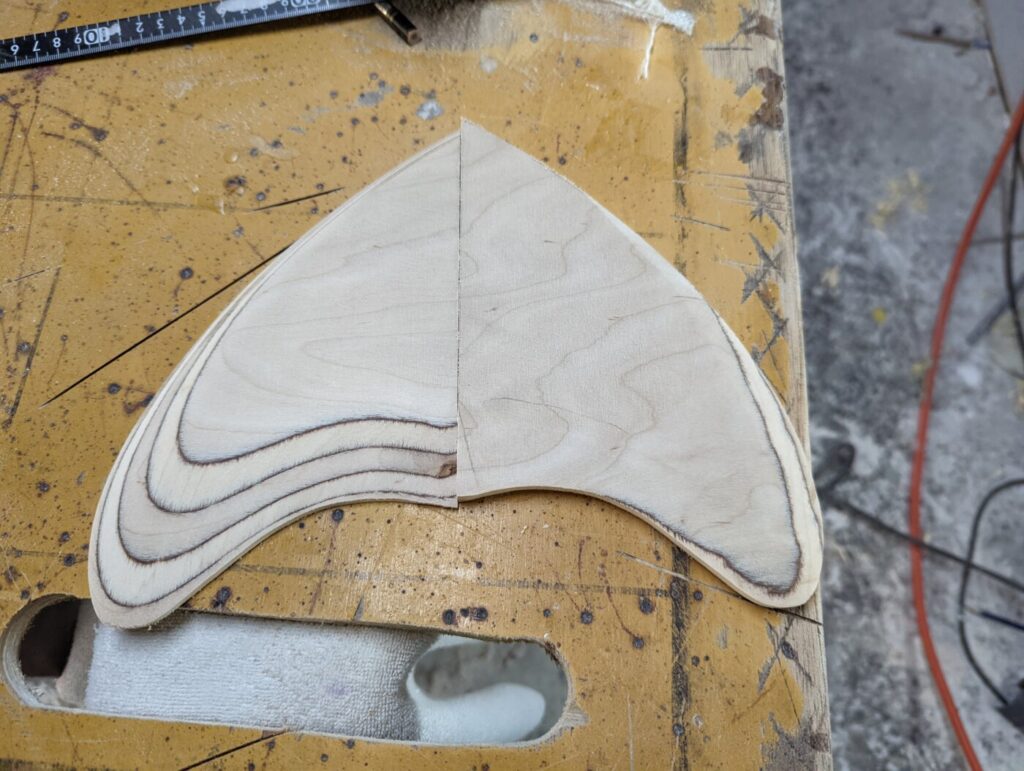 初めてのフィン製作の巻[サーフボードシェイプ体験]