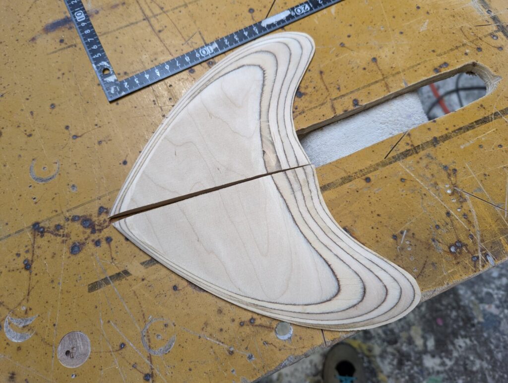 初めてのフィン製作の巻[サーフボードシェイプ体験]