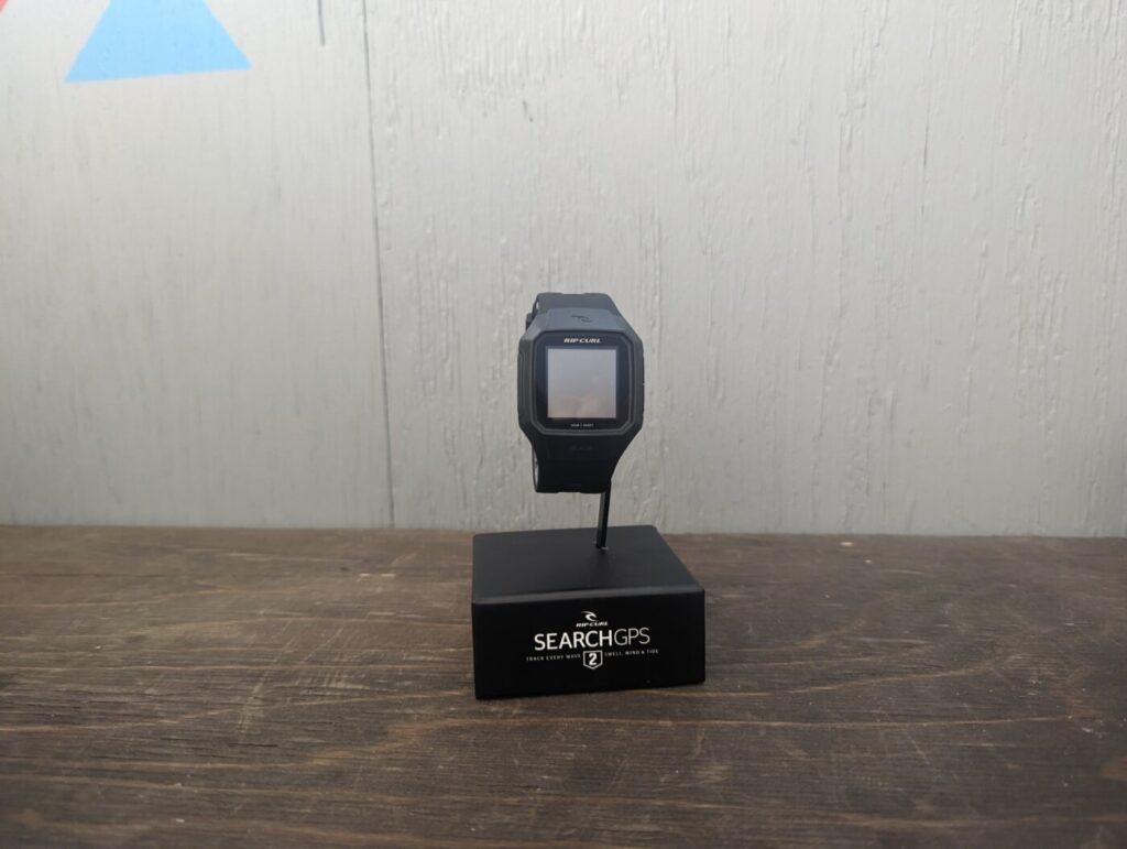 [レビュー]初心者サーファーの上達に役立つ「RipCurl Search GPS2」開封の儀