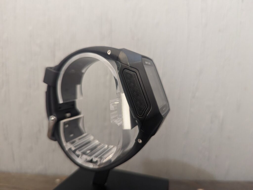 [レビュー]初心者サーファーの上達に役立つ「RipCurl Search GPS2」開封の儀