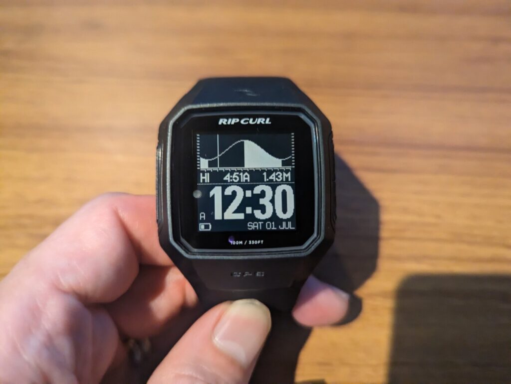 初心者サーファーの上達スピードがアップする「RipCurl Search GPS2」開封の儀