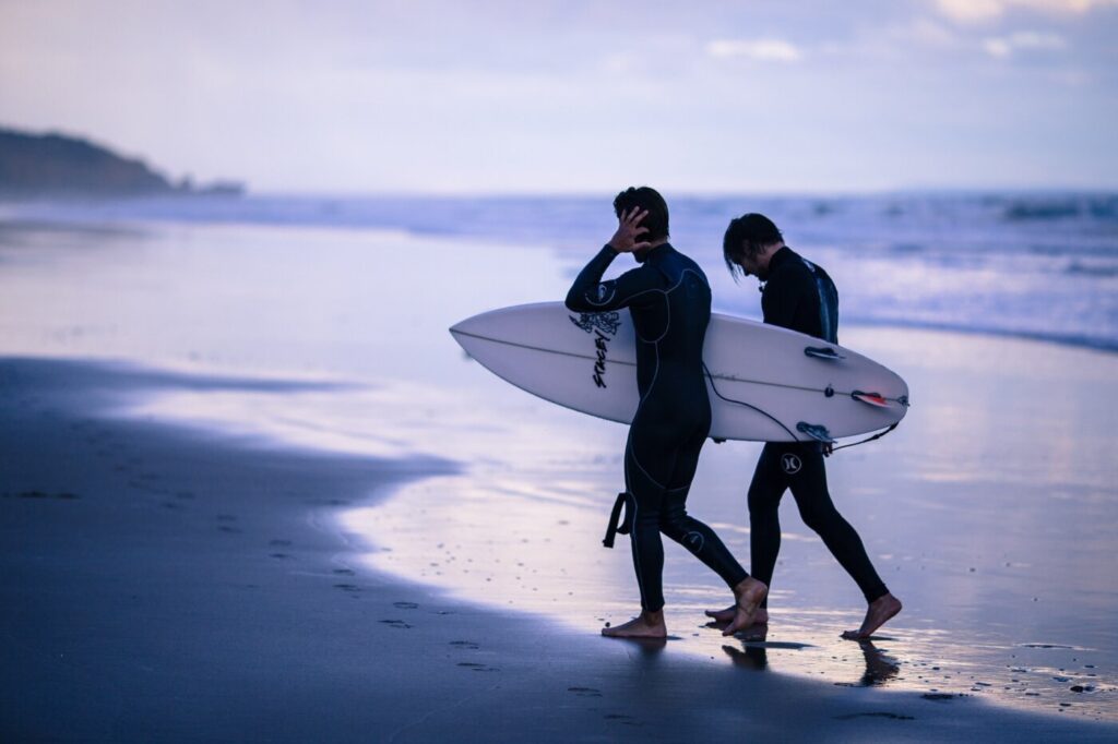 FELLOW SURFのウェットスーツどうよ?格安チェストジップフルスーツ買ったからサイズ・評判・特徴レビュー